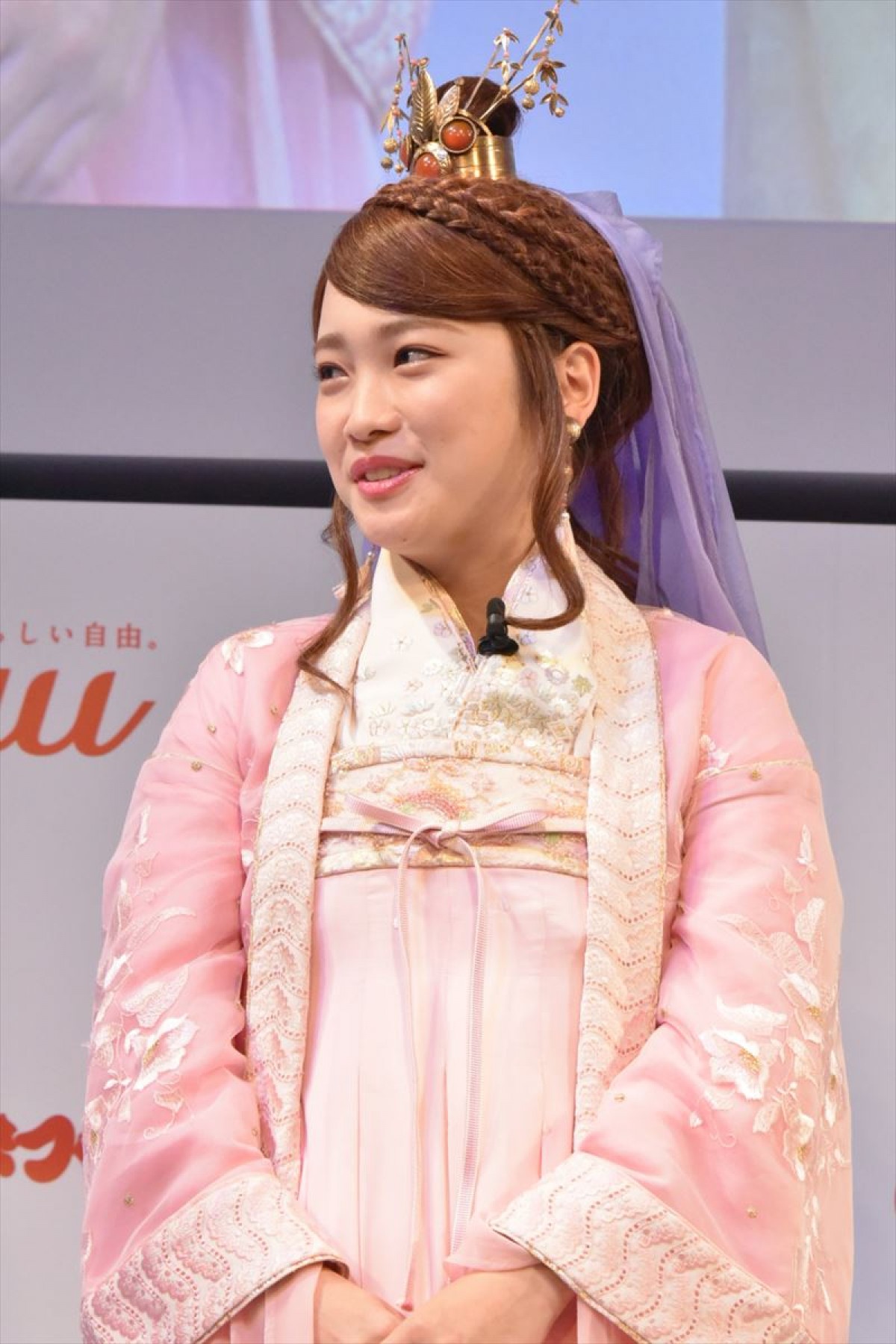 au美人三姉妹が共演　菜々緒「三姉妹でストーリーがあったらいいな」