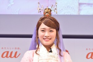「au発表会2018 Summer」に登場した川栄李奈