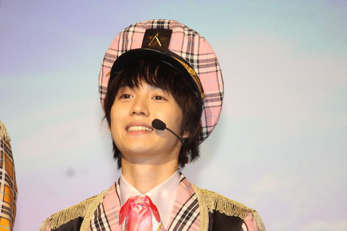 志尊淳、4人組アイドルとして生歌披露「楽しめたらいいなと」