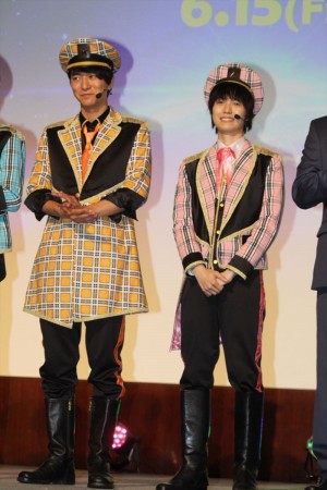 （左から）『劇場版ドルメンX』「特別試写会ファン感謝デー」に登場した浅香航大と小越勇輝