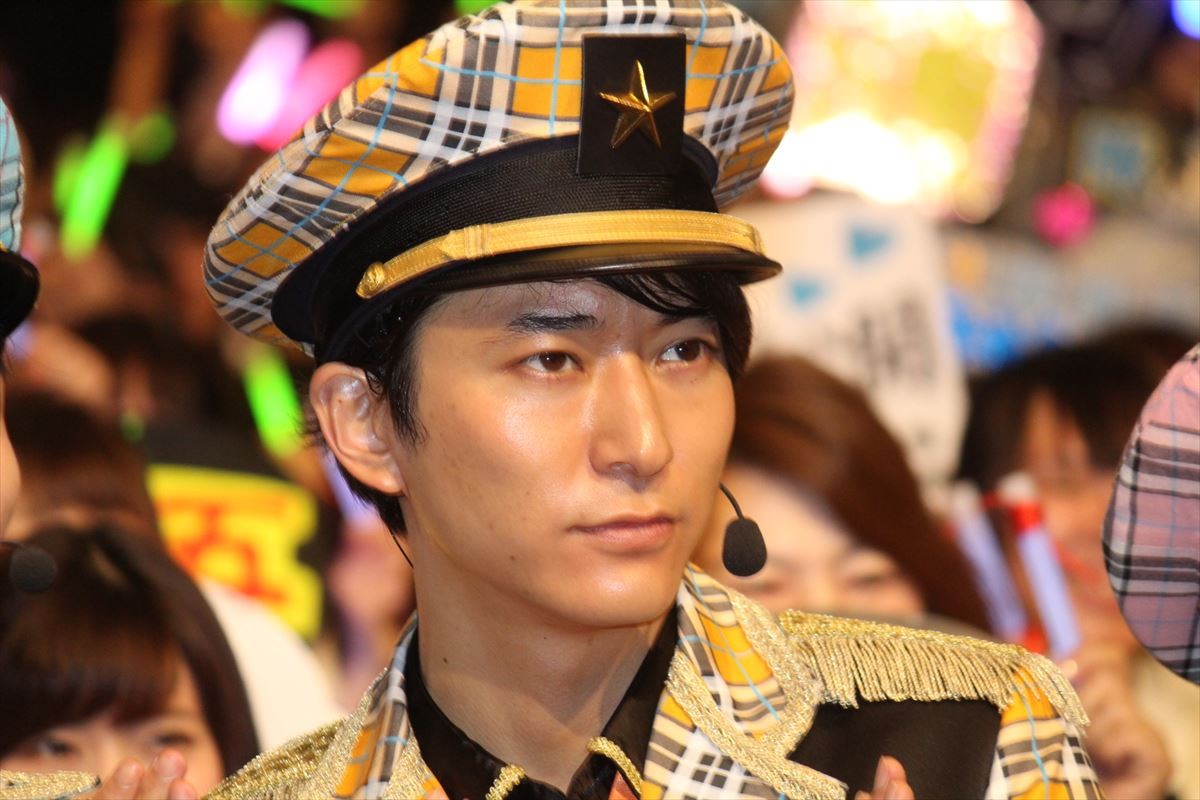 志尊淳、4人組アイドルとして生歌披露「楽しめたらいいなと」