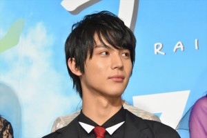『虹色デイズ』完成披露試写会に登場した中川大志