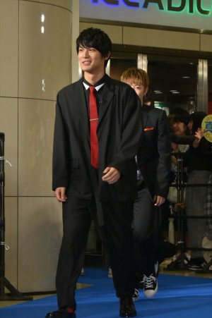 『虹色デイズ』完成披露試写会に登場した中川大志