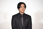 『50回目のファーストキス』公開記念舞台挨拶に登場した山田孝之