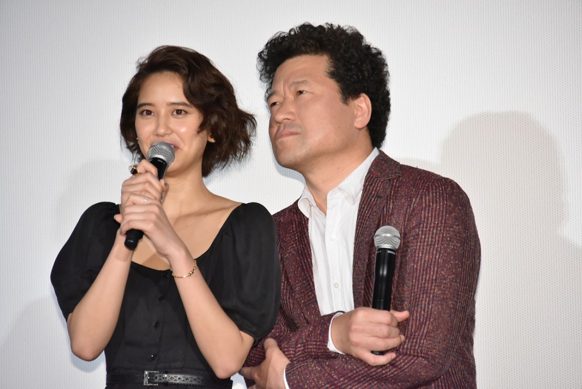 長澤まさみ、ハワイでセクシー大解放！白シャツに透け水着で悩殺