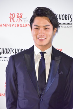 「ショートショート フィルムフェスティバル ＆ アジア 2018」レッドカーペットイベントに登場した鈴木伸之