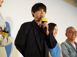 映画『猫は抱くもの』完成披露試写会舞台挨拶に登壇した吉沢亮