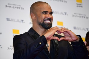 『S.W.A.T.』ジャパンプレミアに登場したシェマー・ムーア