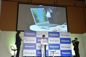 パナソニック「レッツノート」新製品発表会に出席した比嘉愛未