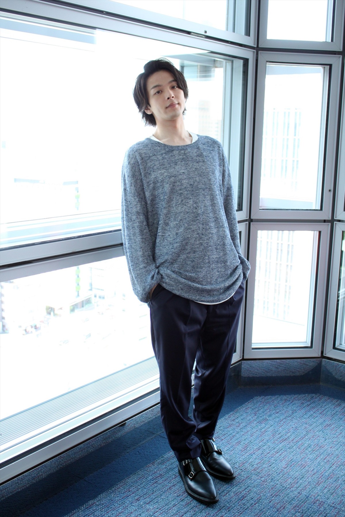 中村倫也、『崖っぷちホテル！』浜辺美波との“コンビ芸”に自信