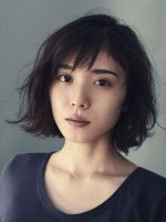 「＃すっぴん素肌プロジェクト」に参加した松岡茉優