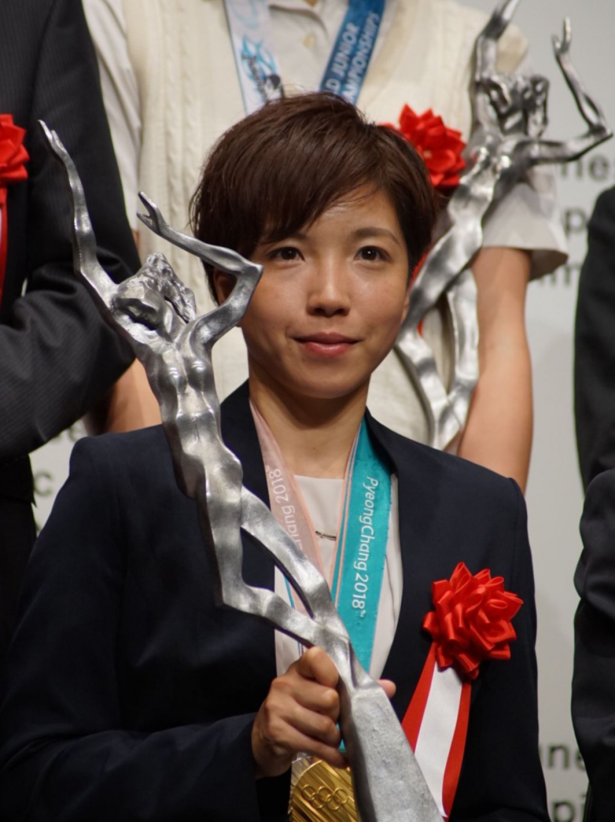 羽生結弦「まだまだ挑戦し続ける」 JOCスポーツ賞授賞式にメダリスト集合