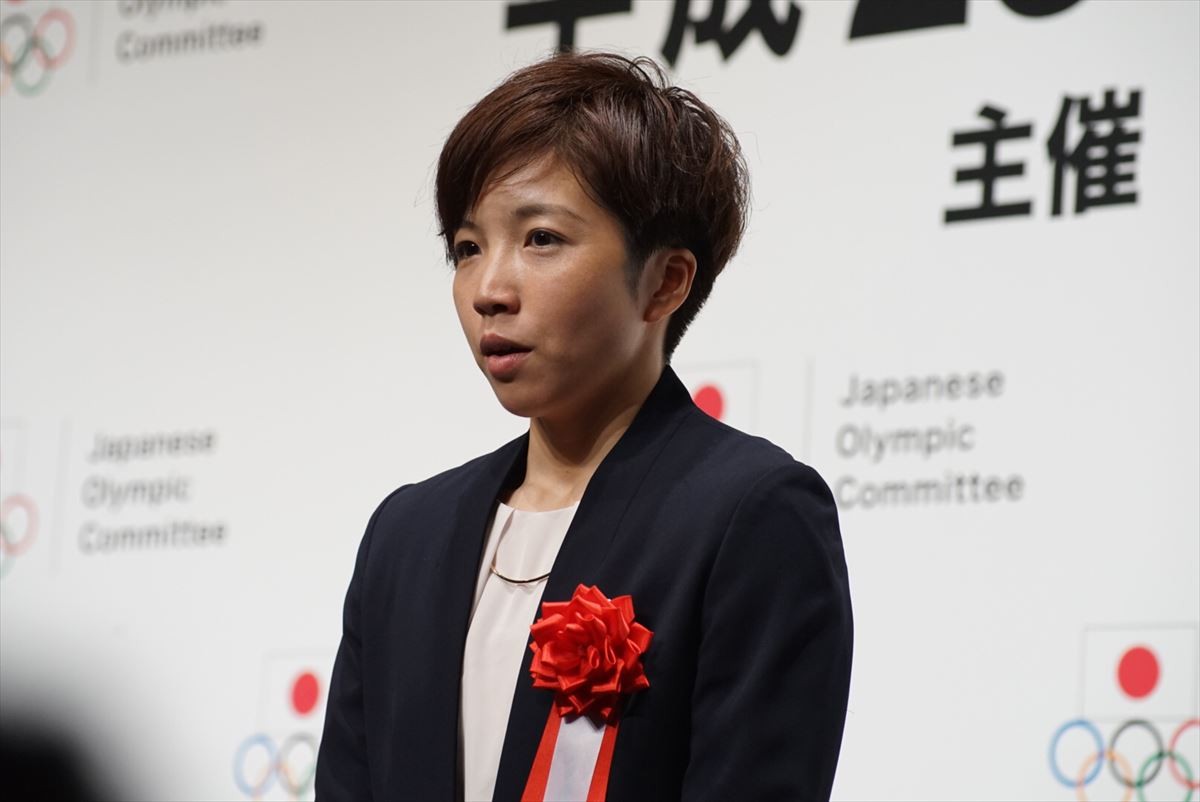 羽生結弦「まだまだ挑戦し続ける」 JOCスポーツ賞授賞式にメダリスト集合