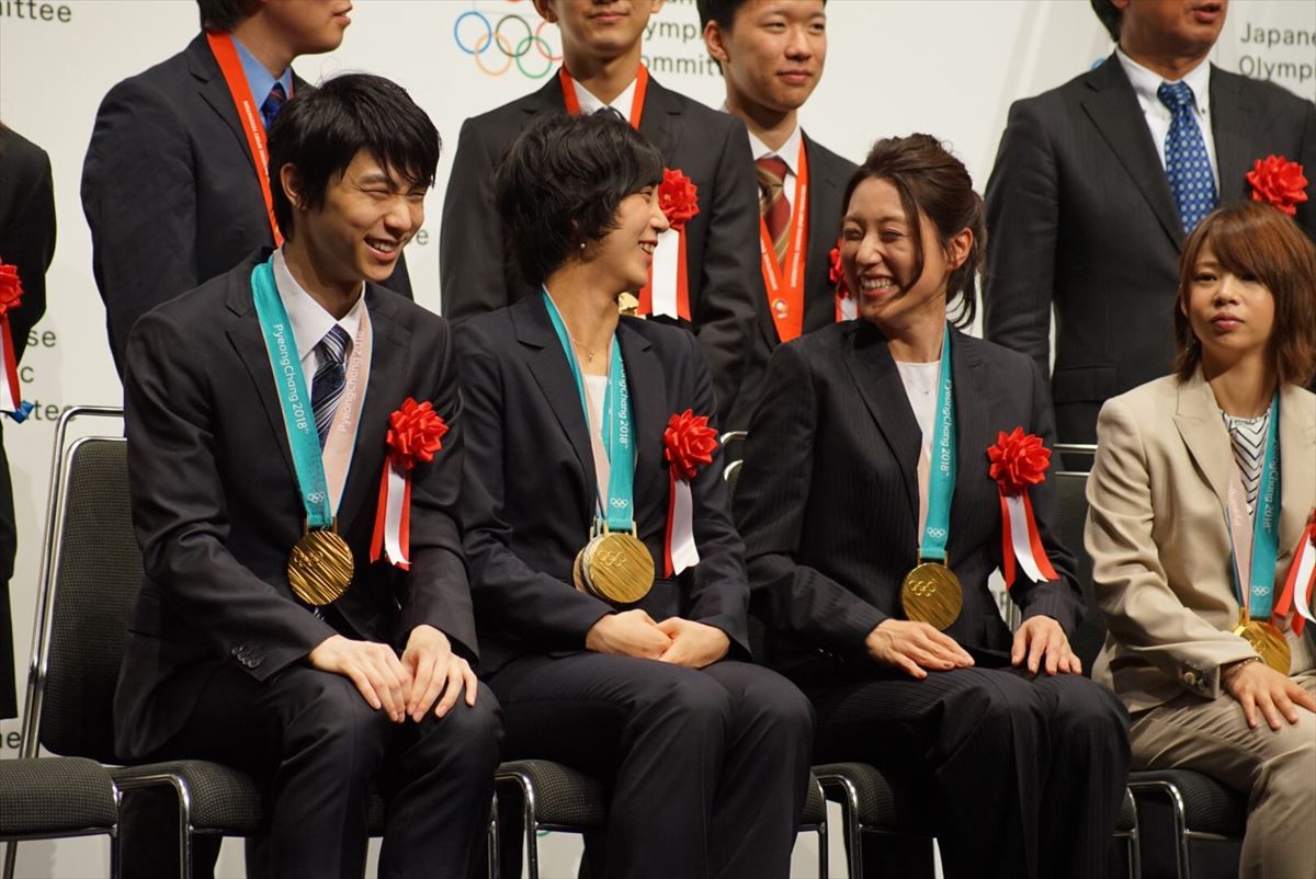 羽生結弦「まだまだ挑戦し続ける」 JOCスポーツ賞授賞式にメダリスト集合