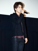 映画『Vision』公開記念舞台挨拶に出席した岩田剛典