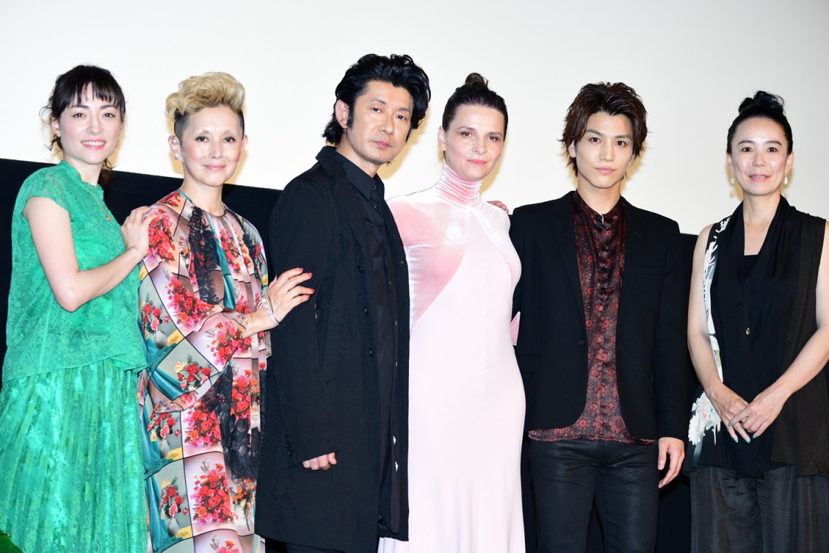 岩田剛典、大女優ビノシュは「フランスのお母さん」『Vision』舞台挨拶
