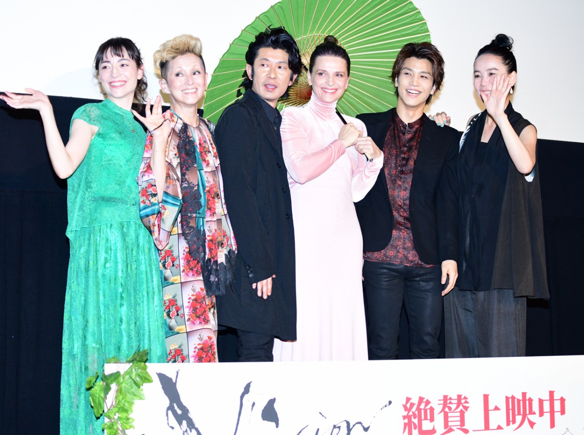 岩田剛典、大女優ビノシュは「フランスのお母さん」『Vision』舞台挨拶