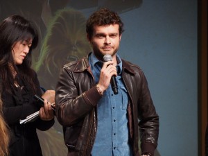 『ハン・ソロ／スター・ウォーズ・ストーリー』来日記者会見に出席したオールデン・エアエンライク