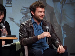 『ハン・ソロ／スター・ウォーズ・ストーリー』来日記者会見に出席したオールデン・エアエンライク