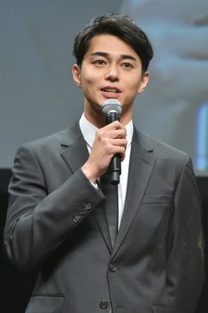 映画『パンク侍、斬られて候』完成披露舞台挨拶イベントに登壇した東出昌大