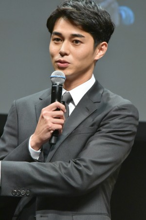 映画『パンク侍、斬られて候』完成披露舞台挨拶イベントに登壇した東出昌大