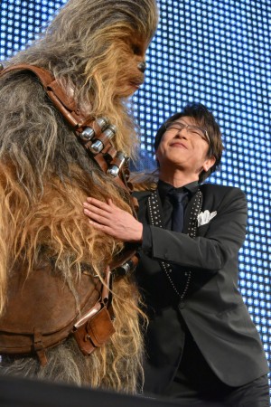 『ハン・ソロ／スター・ウォーズ・ストーリー』 ジャパン・プレミアに登場した及川光博
