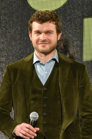 『ハン・ソロ／スター・ウォーズ・ストーリー』 ジャパン・プレミアに登場したオールデン・エアエンライク