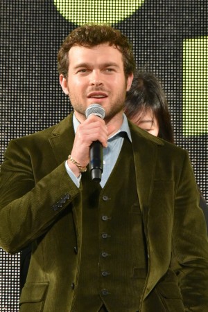 『ハン・ソロ／スター・ウォーズ・ストーリー』 ジャパン・プレミアに登場したオールデン・エアエンライク