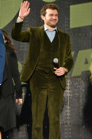 『ハン・ソロ／スター・ウォーズ・ストーリー』 ジャパン・プレミアに登場したオールデン・エアエンライク