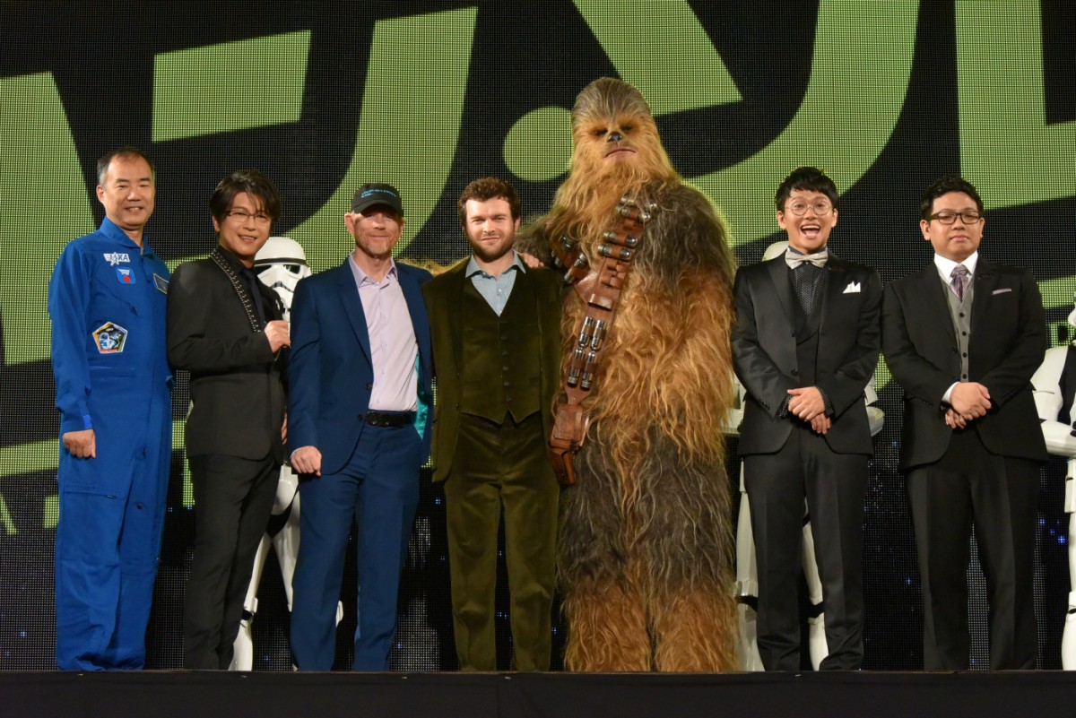 『ハン・ソロ』主演オールデン、ミレニアム・ファルコン号は「最高」