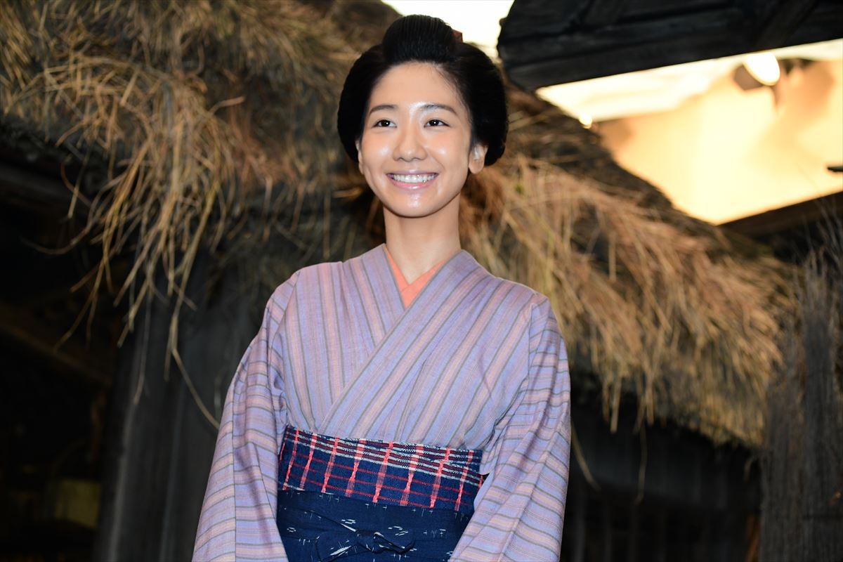小栗旬が演じる坂本龍馬　鈴木亮平が「海上がりのサーファー」といじる