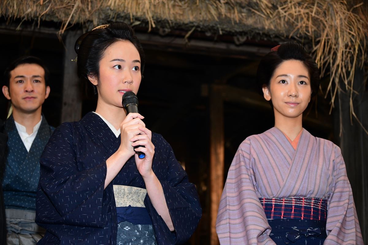 小栗旬が演じる坂本龍馬　鈴木亮平が「海上がりのサーファー」といじる