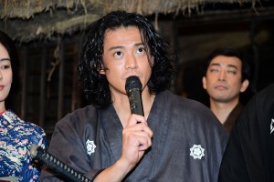 大河ドラマ『西郷どん』新たな出演者発表＆スタジオ取材会に登場した小栗旬