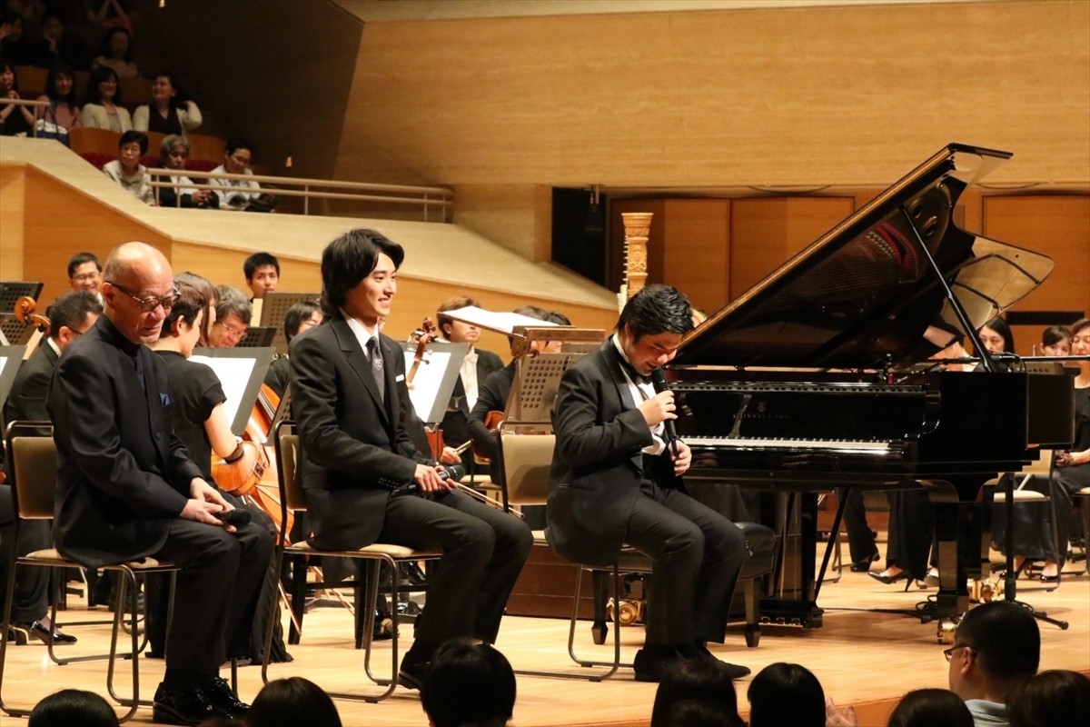 辻井伸行×久石譲がステージで夢の初共演　山崎賢人も感動