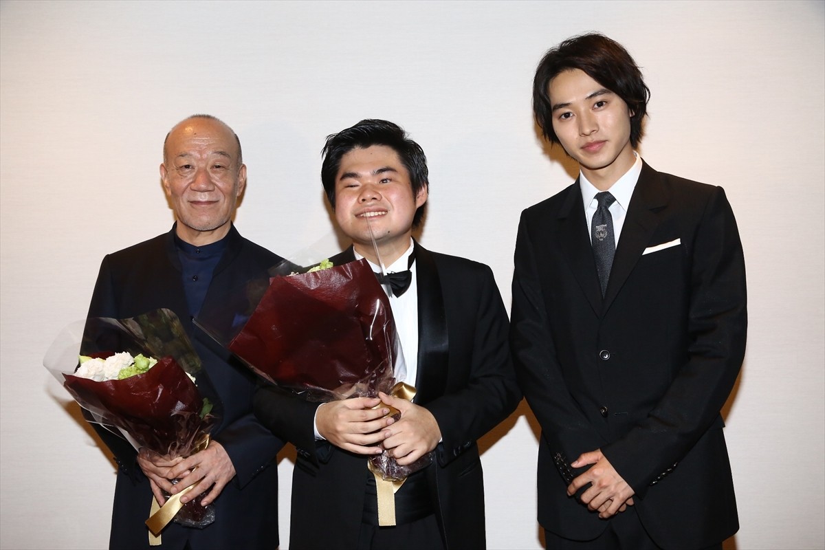 (左から)久石譲、辻井伸行、山崎賢人