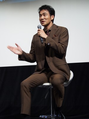 『連続ドラマW ダブル・ファンタジー』完成披露試写会＆舞台挨拶に登場した村上弘明