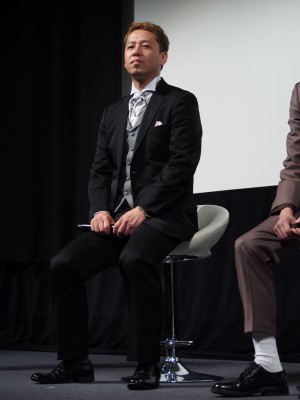 『連続ドラマW ダブル・ファンタジー』完成披露試写会＆舞台挨拶に登場した御法川修監督