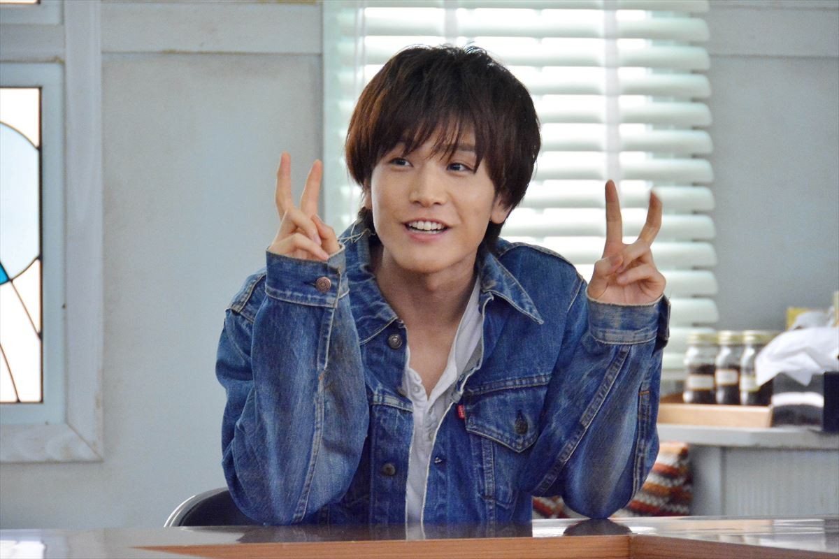 “エグハル”浜辺美波＆中村倫也、そろって『崖ホテ』クランクアップ