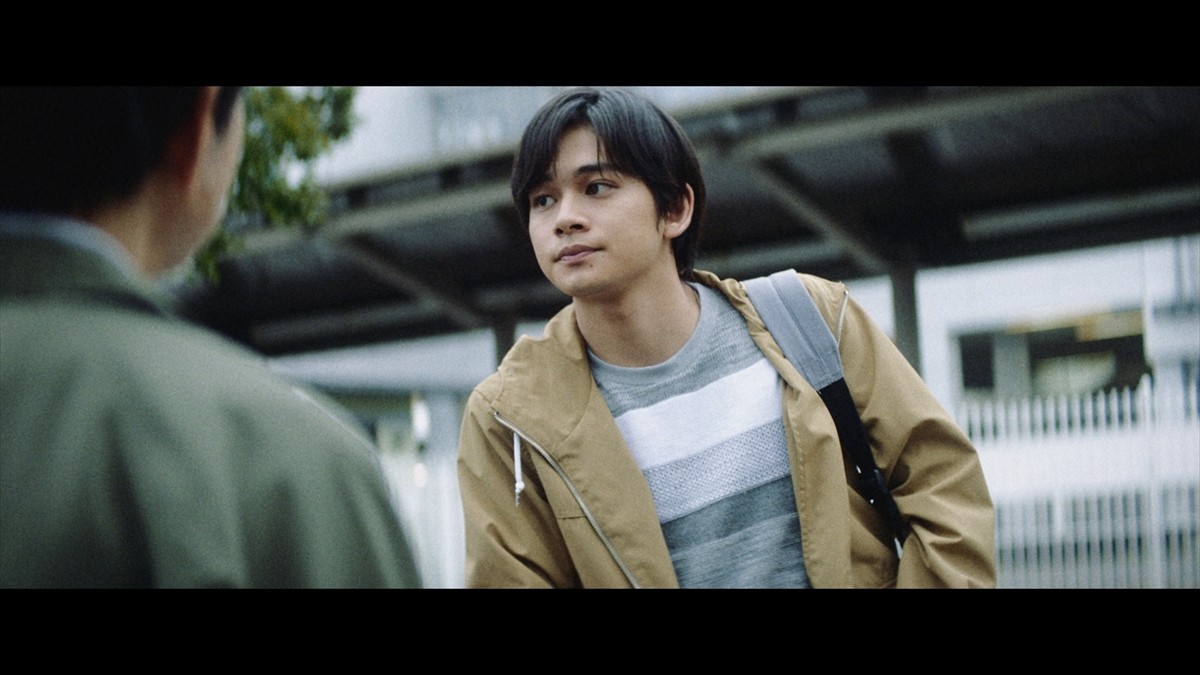 北村匠海、スーツ姿で新社会人に　JT新CMに登場