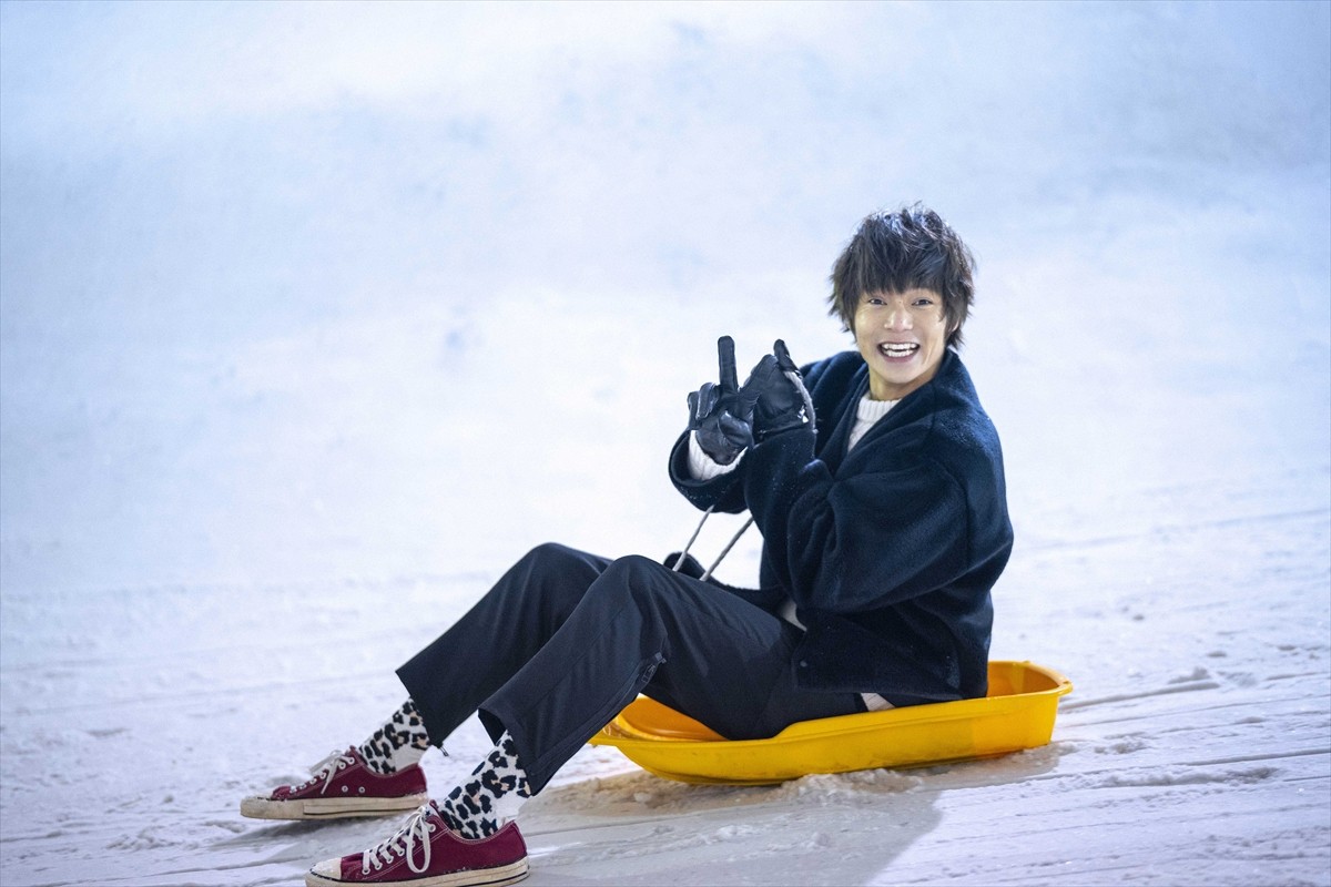窪田正孝、裸の背中にドキ！ 恋人目線カット公開