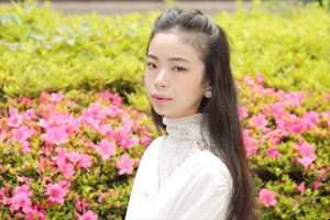 趣里、舞台『マクガワン・トリロジー』インタビュー