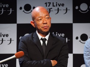 「17 Live『“第2の夢”プレ』プロジェクト発表会」に出席したバイきんぐの小峠英二