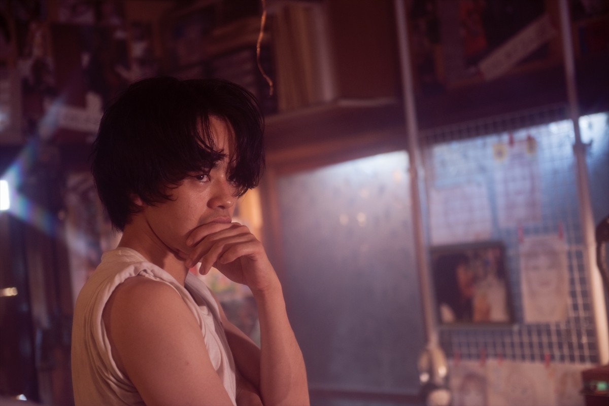 『君が君で君だ』池松壮亮扮する尾崎豊の鬼気迫る眼差し…新カット公開