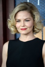 海外ドラマ『ワンス・アポン・ア・タイム』で主人公エマ・スワンを演じるジェニファー・モリソン