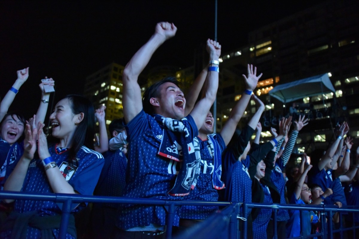 ベッカム、W杯コロンビア戦イベントに降臨！生FK披露で観客魅了