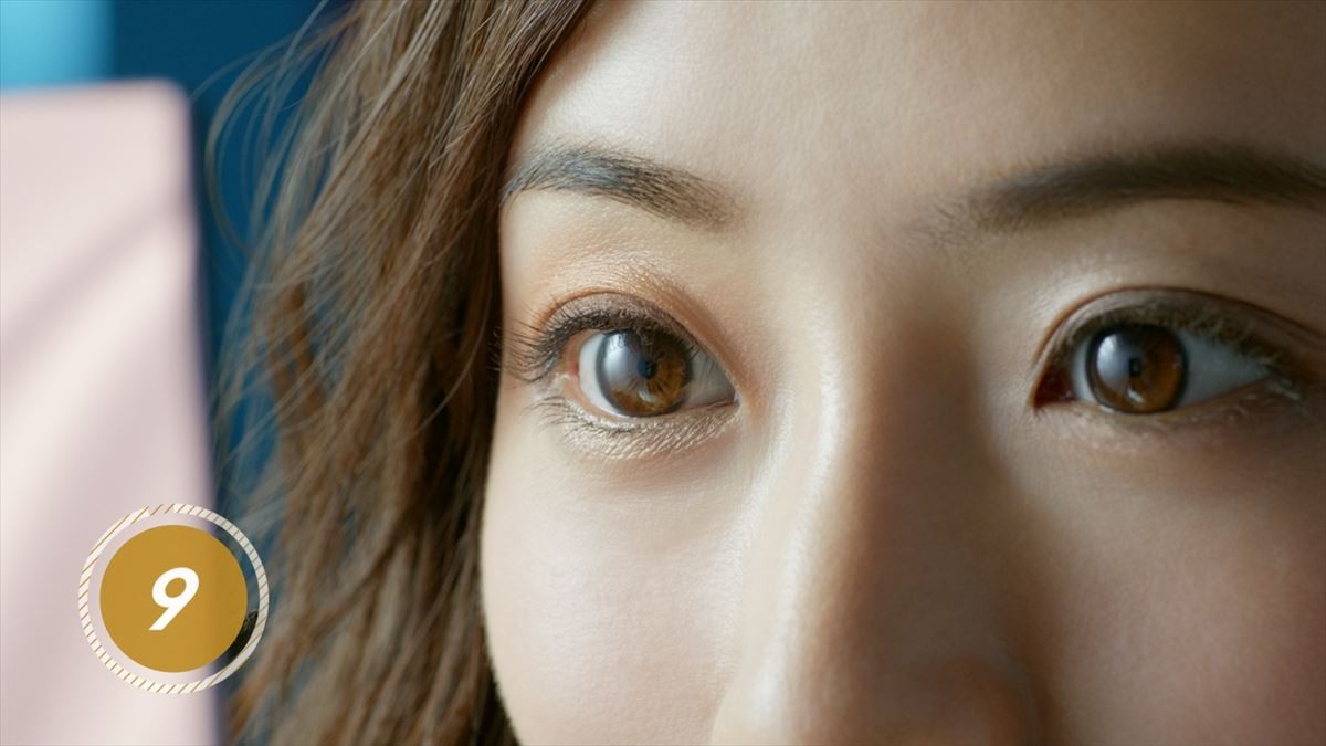 “なりたい顔 No.1” 石原さとみが10秒メイクにチャレンジ！