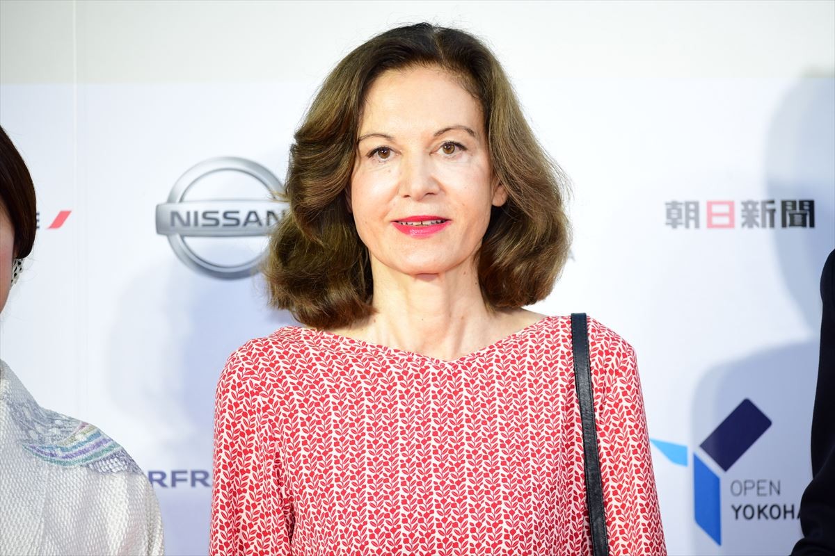 常盤貴子、地元横浜でのフランス映画祭に「マリンな感じ」の着物で登場