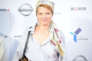 「フランス映画祭 2018」オープニングセレモニーに登場したメラニー・ティエリー
