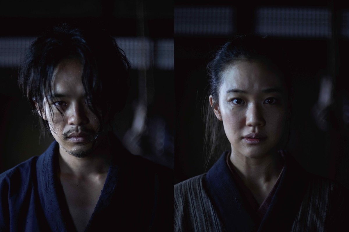 『斬、』に出演する池松壮亮(左)と蒼井優(右)