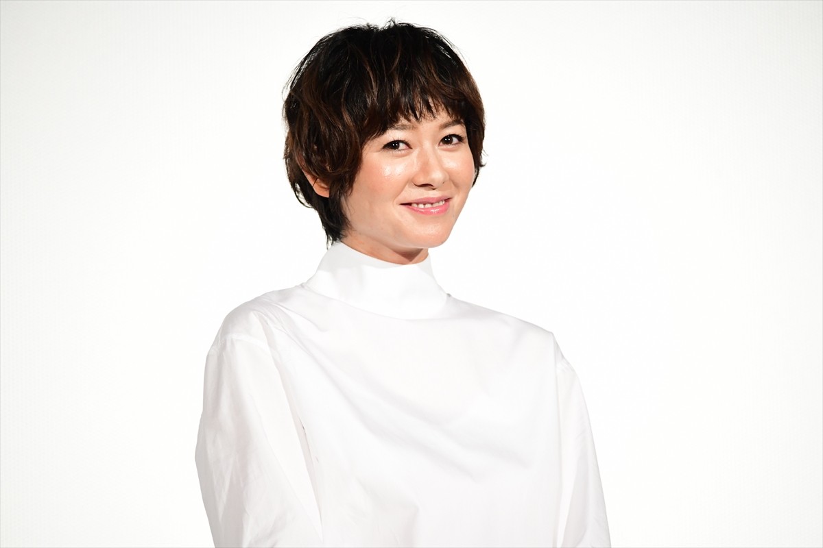 真木よう子、寝起きショット　娘にイタズラされた顔に反響「可愛すぎます」